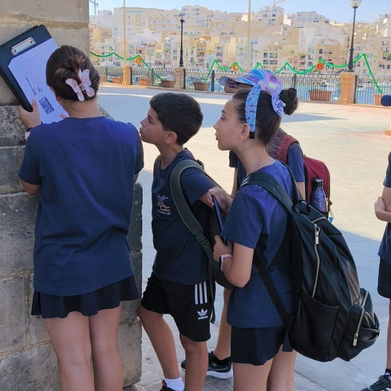 Group Treasure hunting